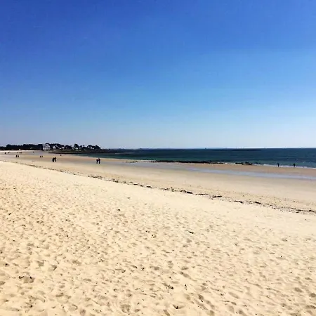 D'une A A 200 M De La Plage Avec Balcon Amenage